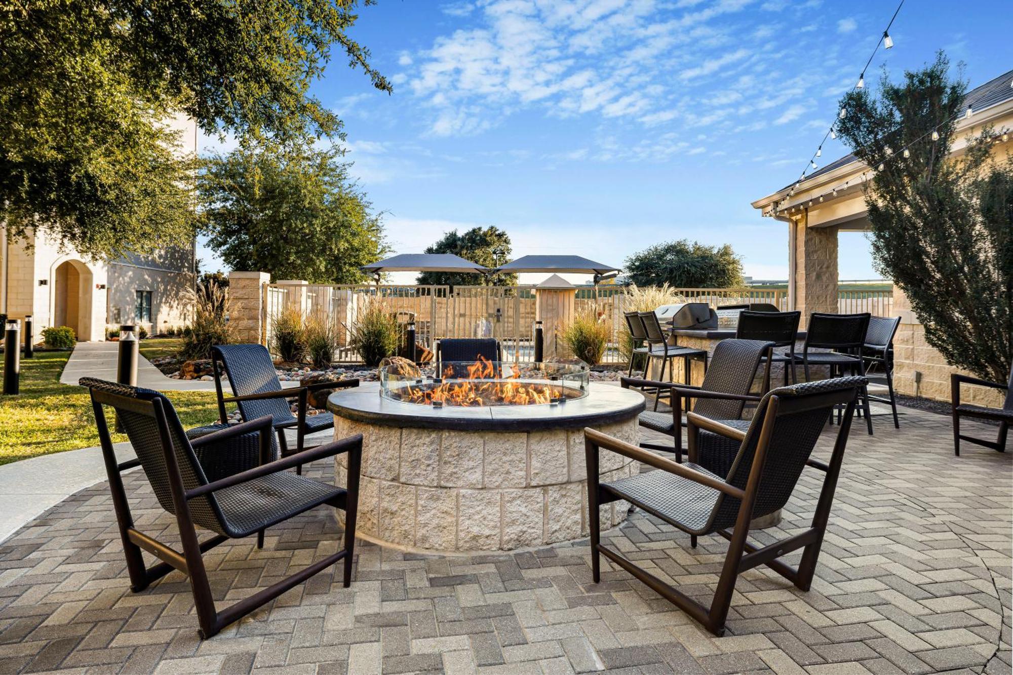 Homewood Suites By Hilton Plano-Richardson Exterior photo